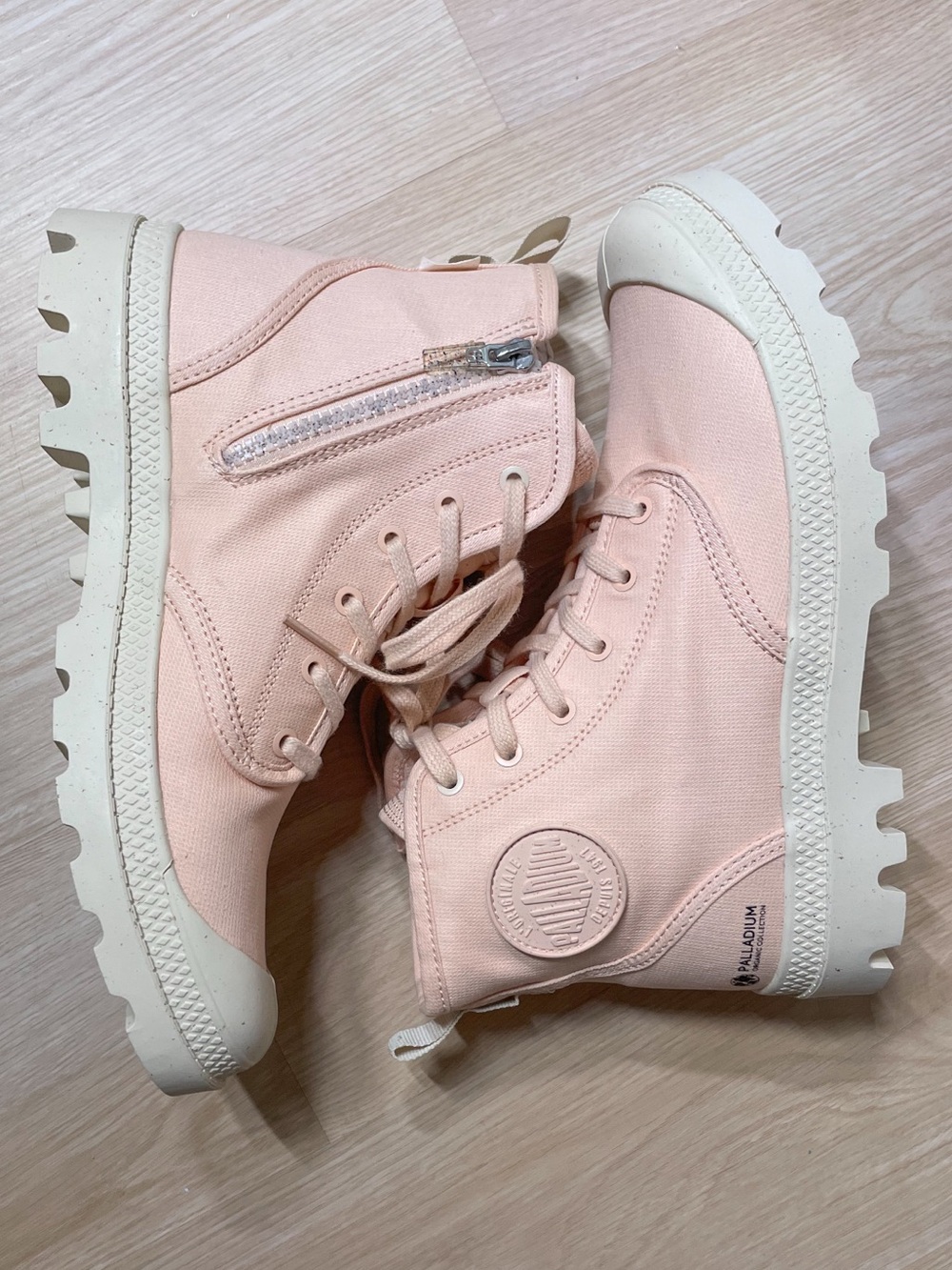 Palladium Pampa Hi Zip Organic Boots (Peaskin/Blush Pink)